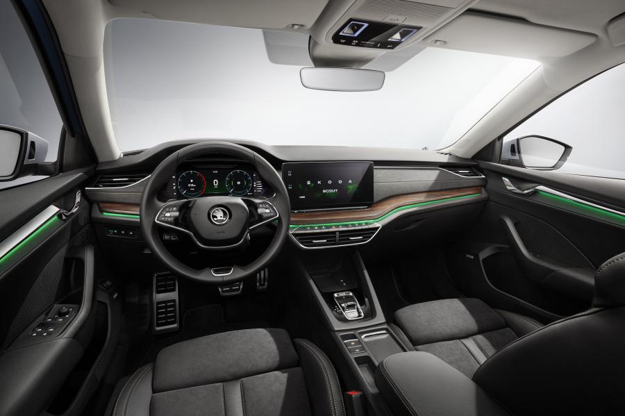 Торпедо Skoda Octavia Scout 2020 года  (WW) (фото 2 из 26)